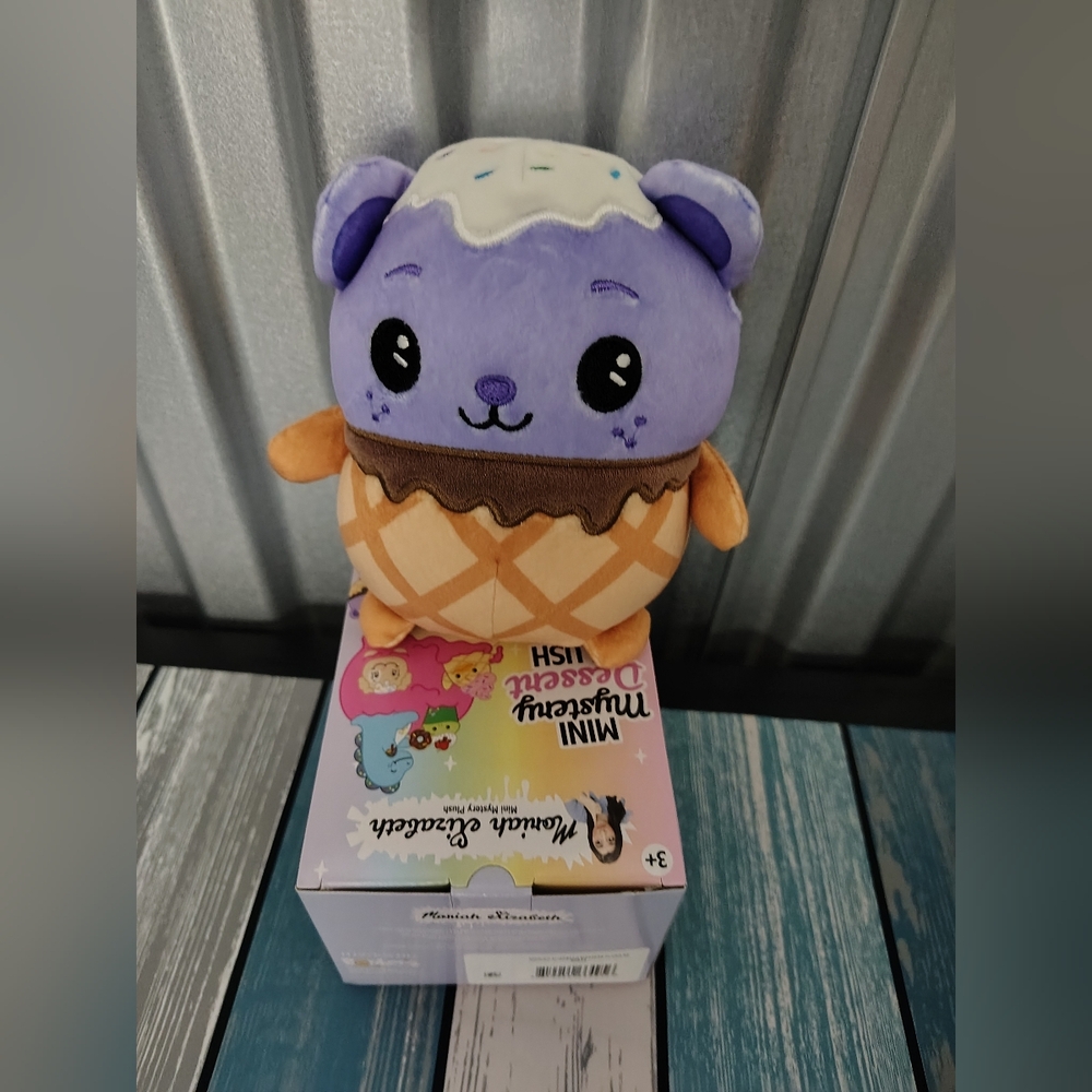 Moriah Elizabeth Scoopsie Mini Mystery Dessert Plush Series 2